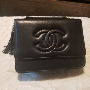 Vintage black crossbody.